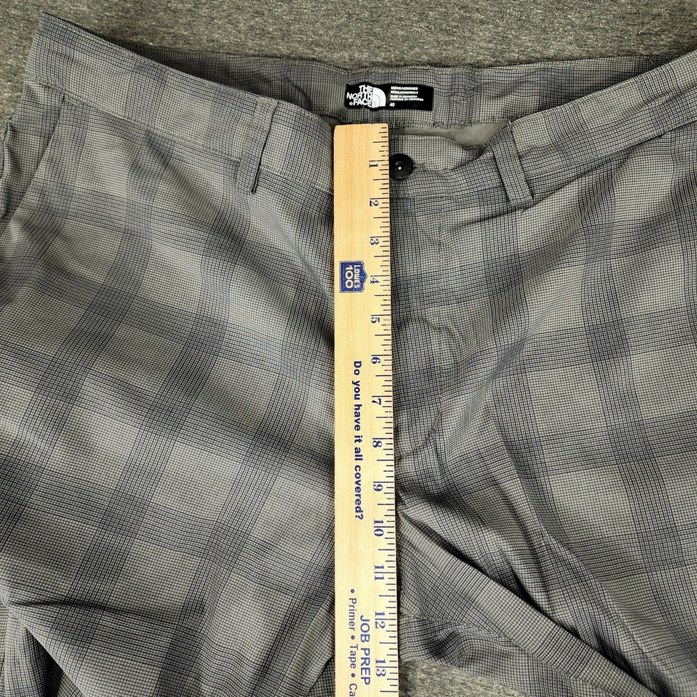 NorthFace Plaid Short 40 Men Nylon Flat Front Gray 9" Preppy Performance Stretch - Picture 9 of 12